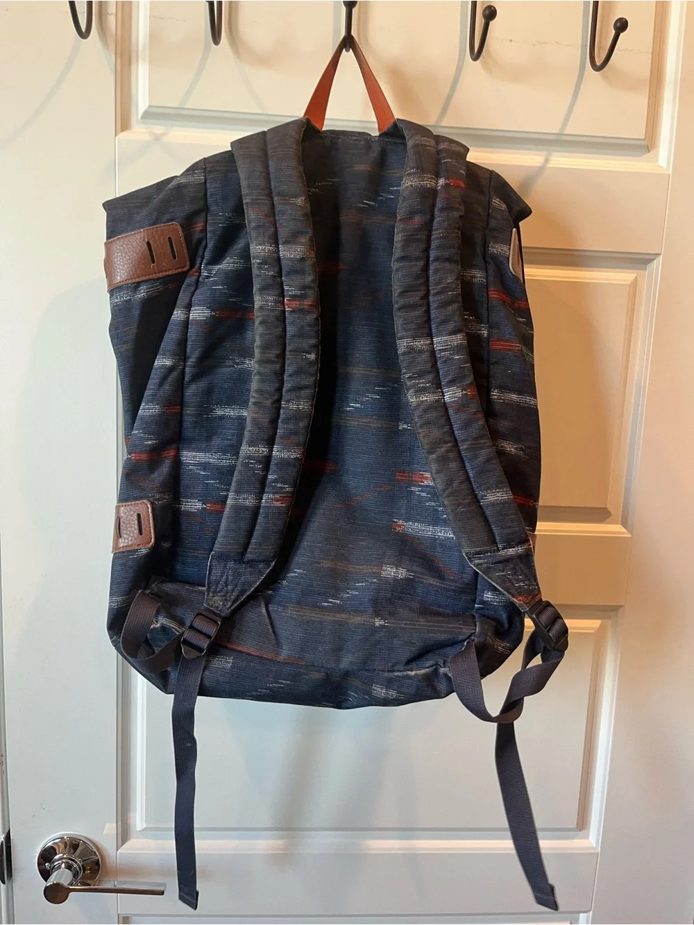 Patagonia Navy Blue Patterned Daypack with Rust Accents.  25L